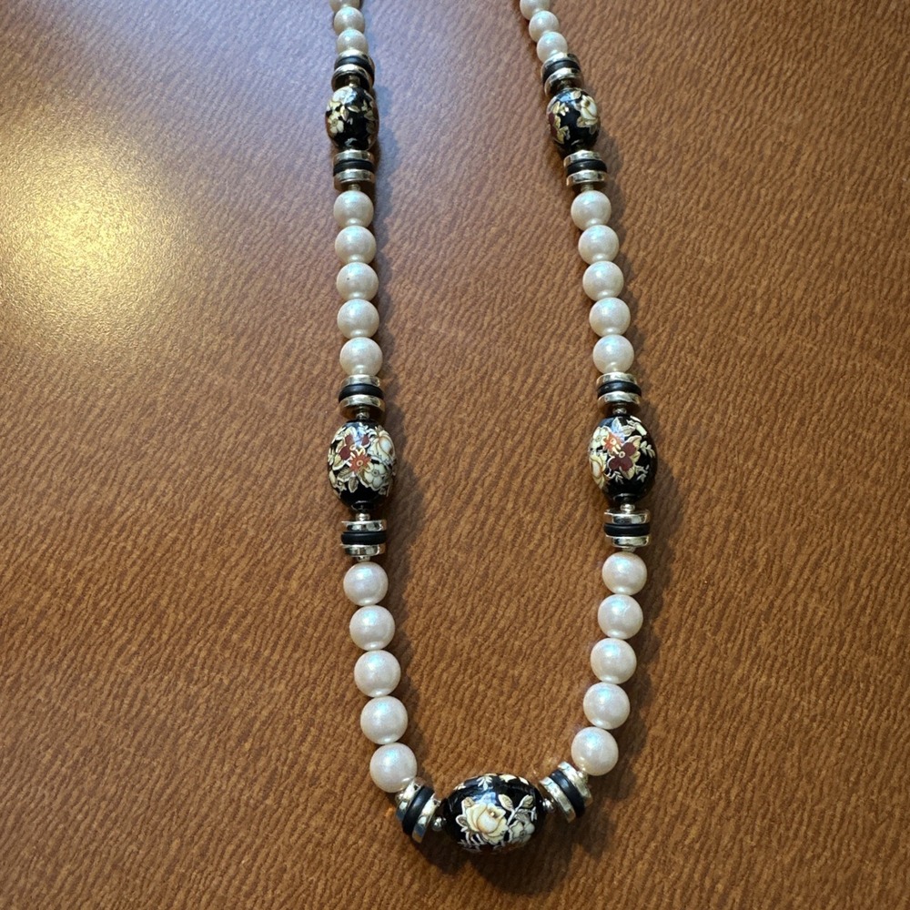 Vintage Large‎ Flower Cloisonne and Faux Pearl Necklace 28"
